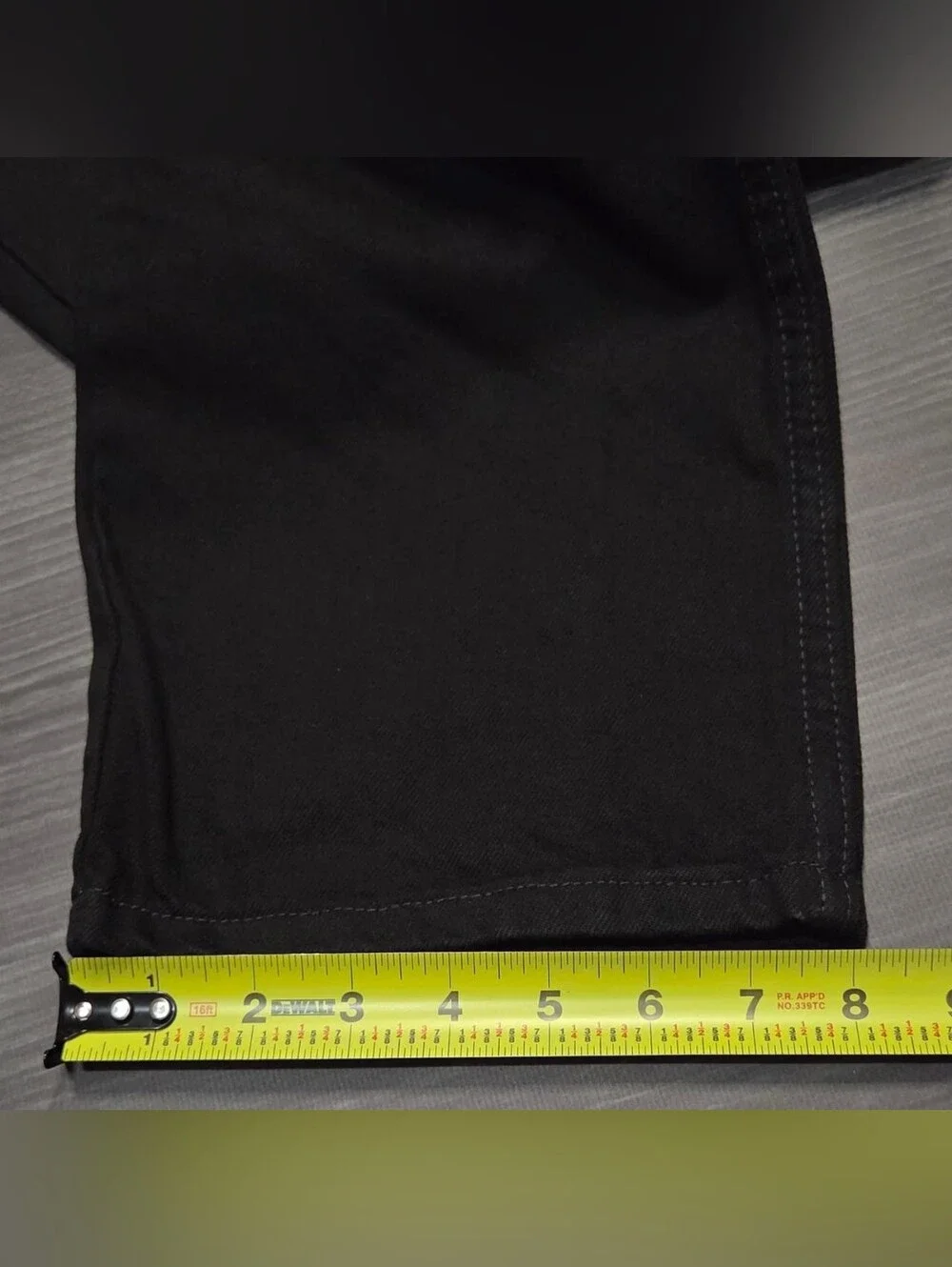 Wrangler Rugged Wear® Relaxed Fit Jean Black size 33x34 NWT